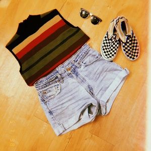 VINTAGE STRIPPED TURTLENECK